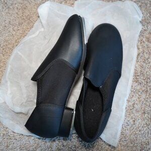 Black Slip-On Tap Shoes Size 8/9